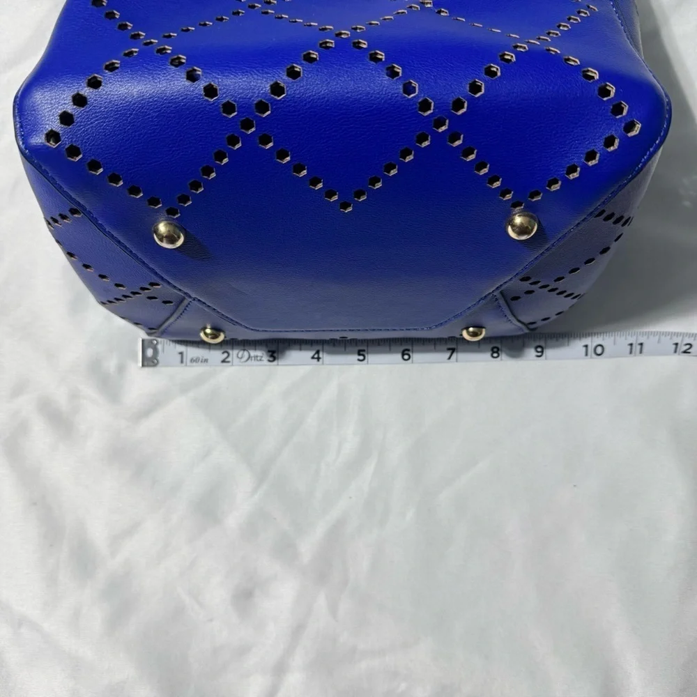 Louenhide Baby Bermuda Tote Bag Electric Blue - Picture 15 of 16